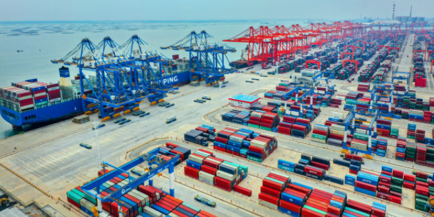 2023年北部湾港集装箱吞吐量802.2万标箱，陆续7年两位数增长